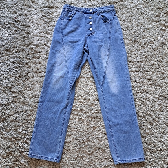 Misslook | Blue button up fly straight leg women's jean with styled fade - Picture 2 of 10